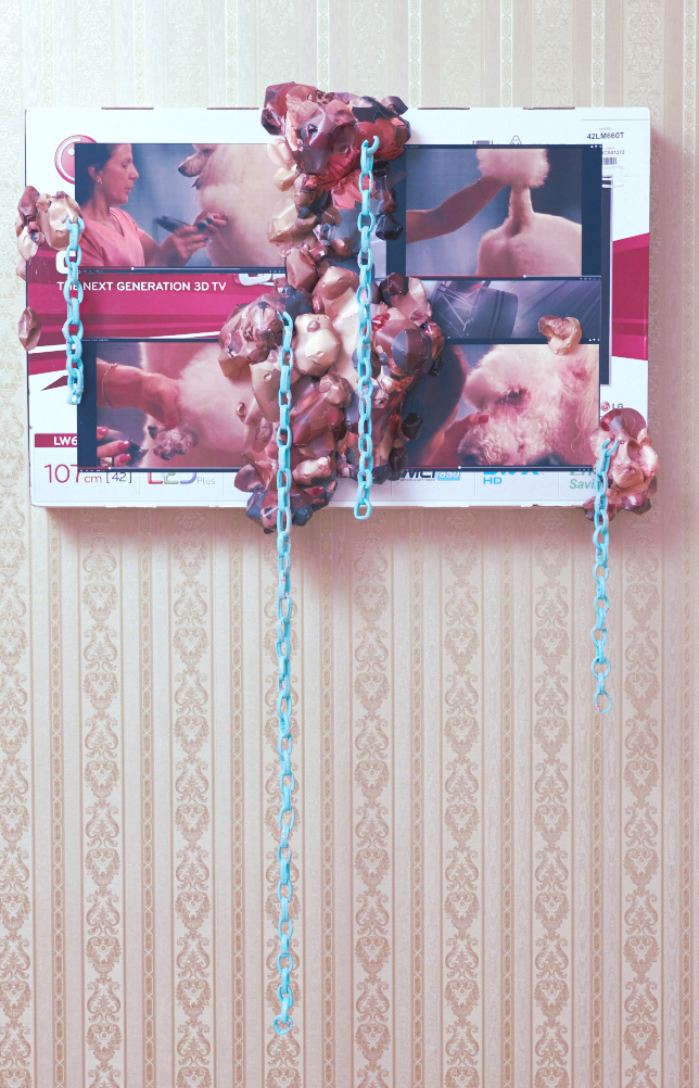 Zsófia Keresztes, Useful Remains II (from the series Priggish Hunting for Stolen References), 2015, laptop box, paper, glue, imitation leather, thread. Variable dimensions (box: 42 × 43 × 10 cm). Courtesy of the artist and Art+Text Budapest.